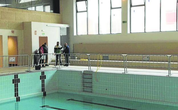 Laredo vuelve a sacar a concurso la piscina municipal tras subsanar el error detectado