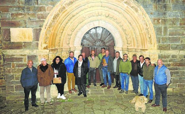 La iglesia románica de Piasca estrena iluminación