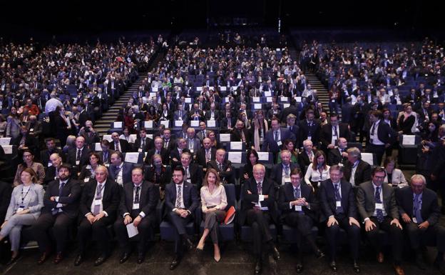 Cantabria asiste impasible a la batalla entre el Norte y el Mediterráneo en defensa de su tren