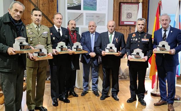 El Museo de Artillería de La Cavada reconoce a sus socios de honor