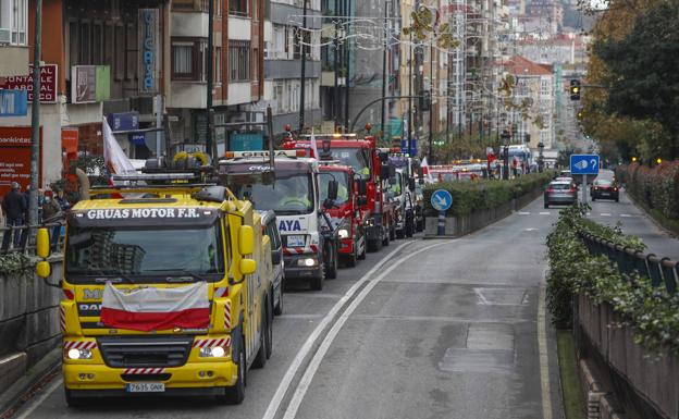 Las grúas toman Santander