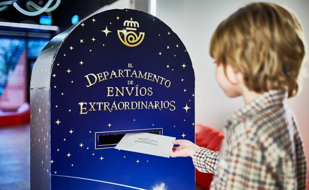 Correos instala diez buzones especiales en Cantabria para enviar las cartas a los Reyes Magos