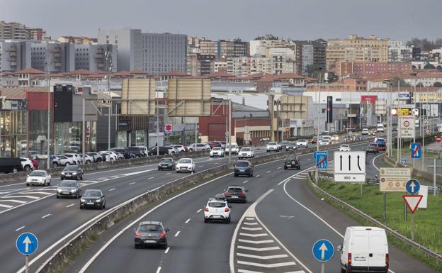 La cifra de conductores mayores de 74 años crece el 63% en siete años y ya son 8.056