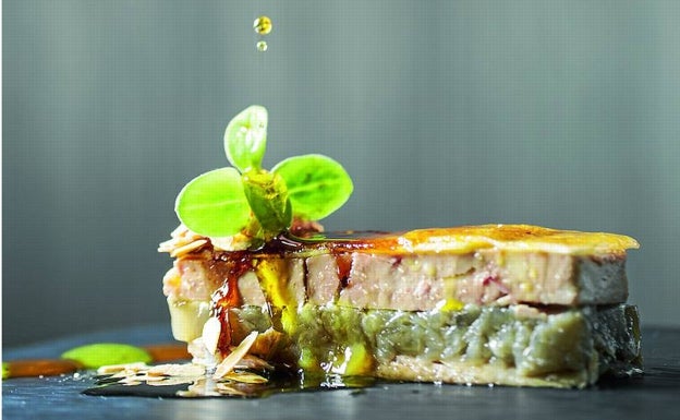 La receta del chef: un emparedado de bonito y foie