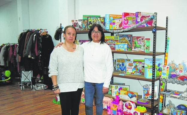 Un mercadillo navideño que desborda solidaridad