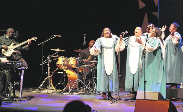 La espiritualidad góspel de The Black Heritage Choir acerca la Navidad al Palacio