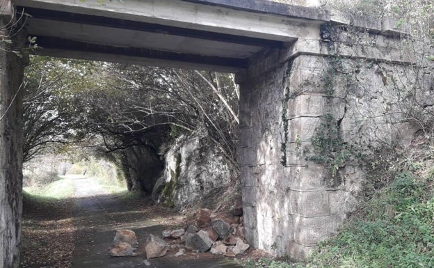 Obras Públicas plantea mantener el puente de Peña de Villaescusa, que colapsó la pasada semana