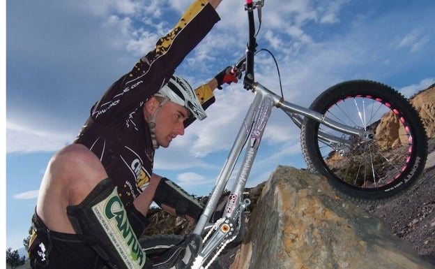 El campeón del mundo de Bike Trial Raúl Gutiérrez, Pantortilla de Oro 2023