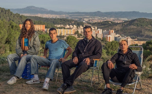 Mario Casas debuta en la dirección con una película de amor en una barriada