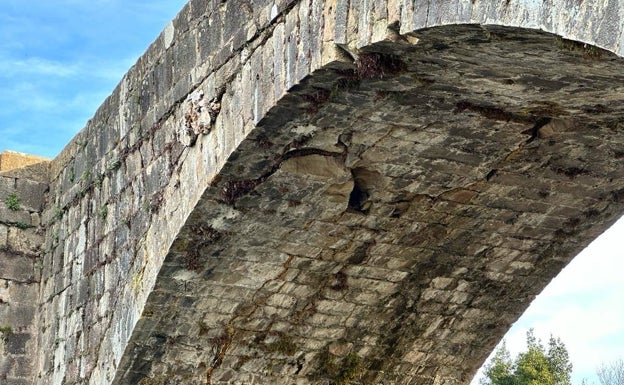 El PP critica los desperfectos del puente de Oruña días después de su reapertura