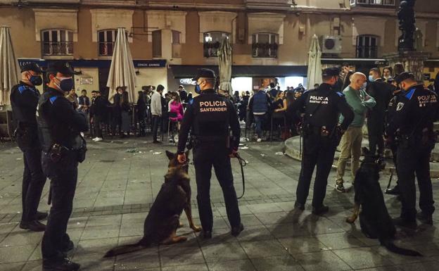 Refuerzo policial en Nochevieja y Año Nuevo con patrullas a pie y dispositivos preventivos