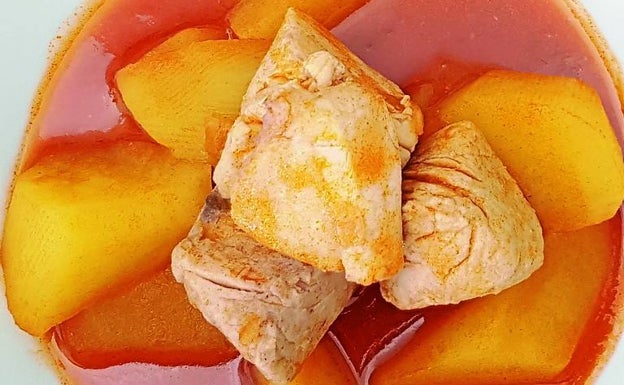 La receta del día: patatas con bonito, un guiso con todo el sabor del Cantábrico