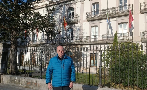 VOX Laredo denuncia que el Ayuntamiento no contesta las quejas y peticiones tramitadas por registro