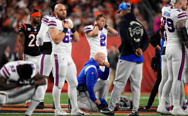 Un jugador de fútbol americano, en estado crítico tras sufrir un paro cardíaco