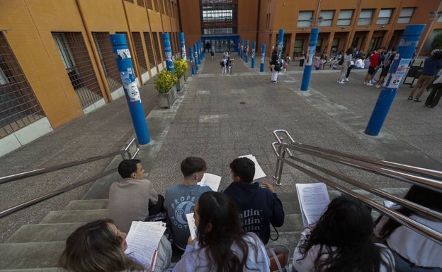 Cinco centros públicos cántabros participarán en la fase de ensayo de la nueva EBAU