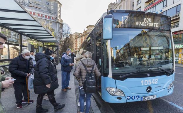 26 conductores del TUS convierten su contrato en indefinido fijo