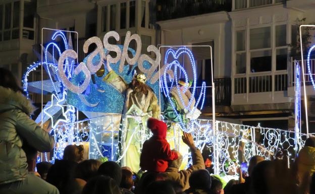 Los Reyes instan a cuidar de los mayores en Castro Urdiales