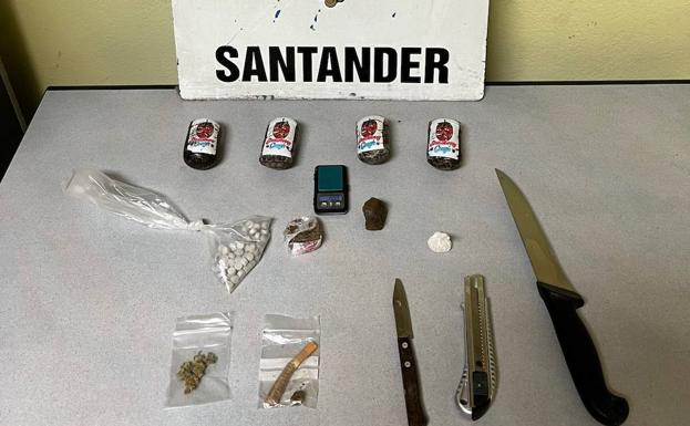 La Policía encuentra dentro de la barra de un bar de Santander hachís, éxtasis, cocaína y marihuana