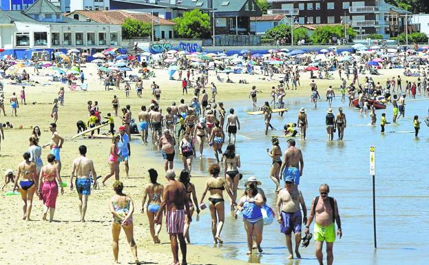 Suances estudia unir la zona de playas con el pueblo con un funicular o ascensores