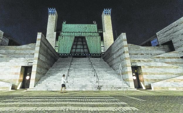 Iberdrola encenderá las luces del Gobierno por 80 millones de euros