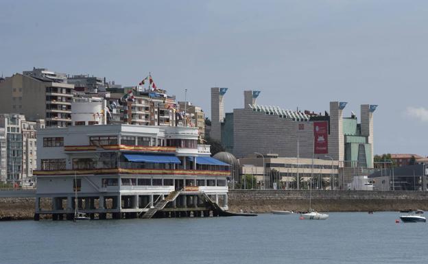 El cadáver que apareció frente al Marítimo es el de un pescador de Santander de 72 años