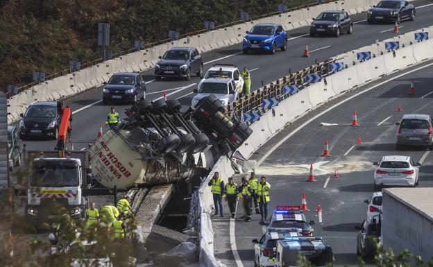 Un 6% menos de accidentes en las carreteras cántabras en 2022, pero más fallecidos