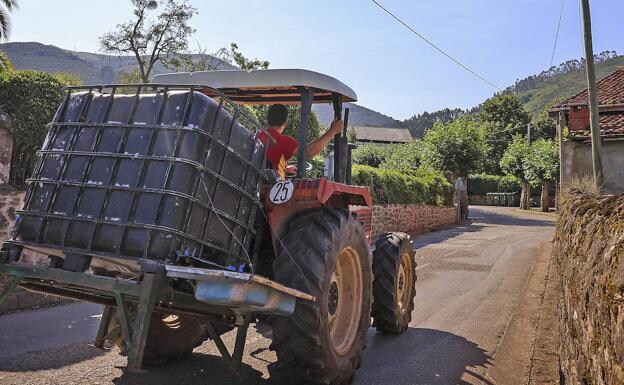 Los ecologistas critican el impacto de las obras en la carretera de Villanueva y Herrera de Ibio