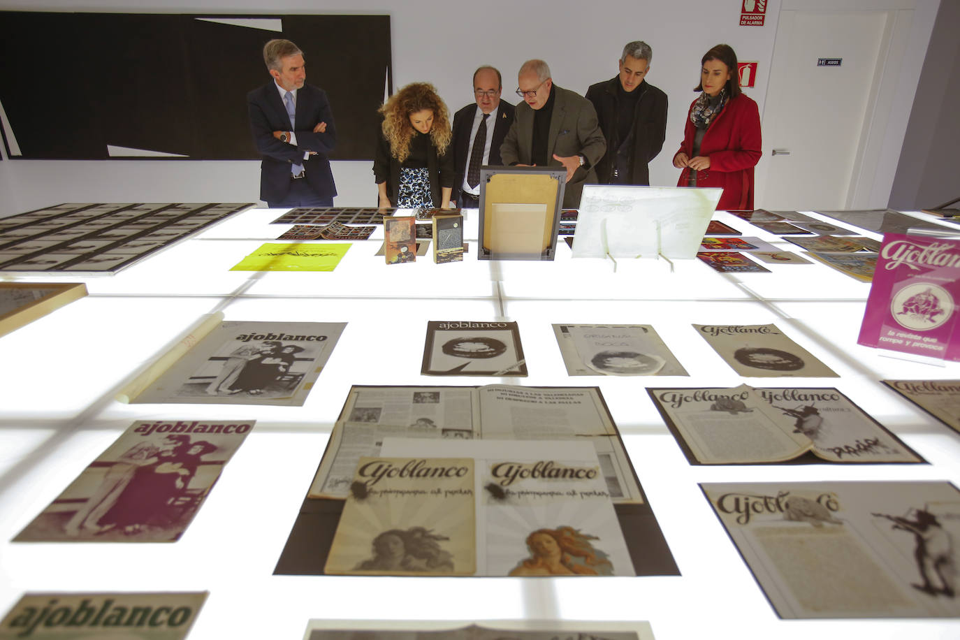 Miguel Iceta visita el Archivo Lafuente y el edificio del Banco de España