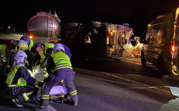 Abierta la A-67, a la altura de Bárcena, tras el accidente de tráfico ocurrido anoche