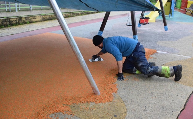 Mortera contará con un nuevo parque infantil con juegos de escalada y cama elástica