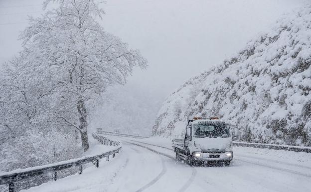 Del récord nacional de precipitaciones a los problemas de tráfico por la nieve