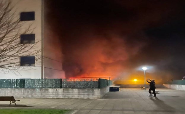 Vox pide medidas «urgentes» frente al okupa de la urbanización La Maruca de Muriedas