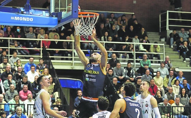 El Alega da un salto de calidad en Oviedo