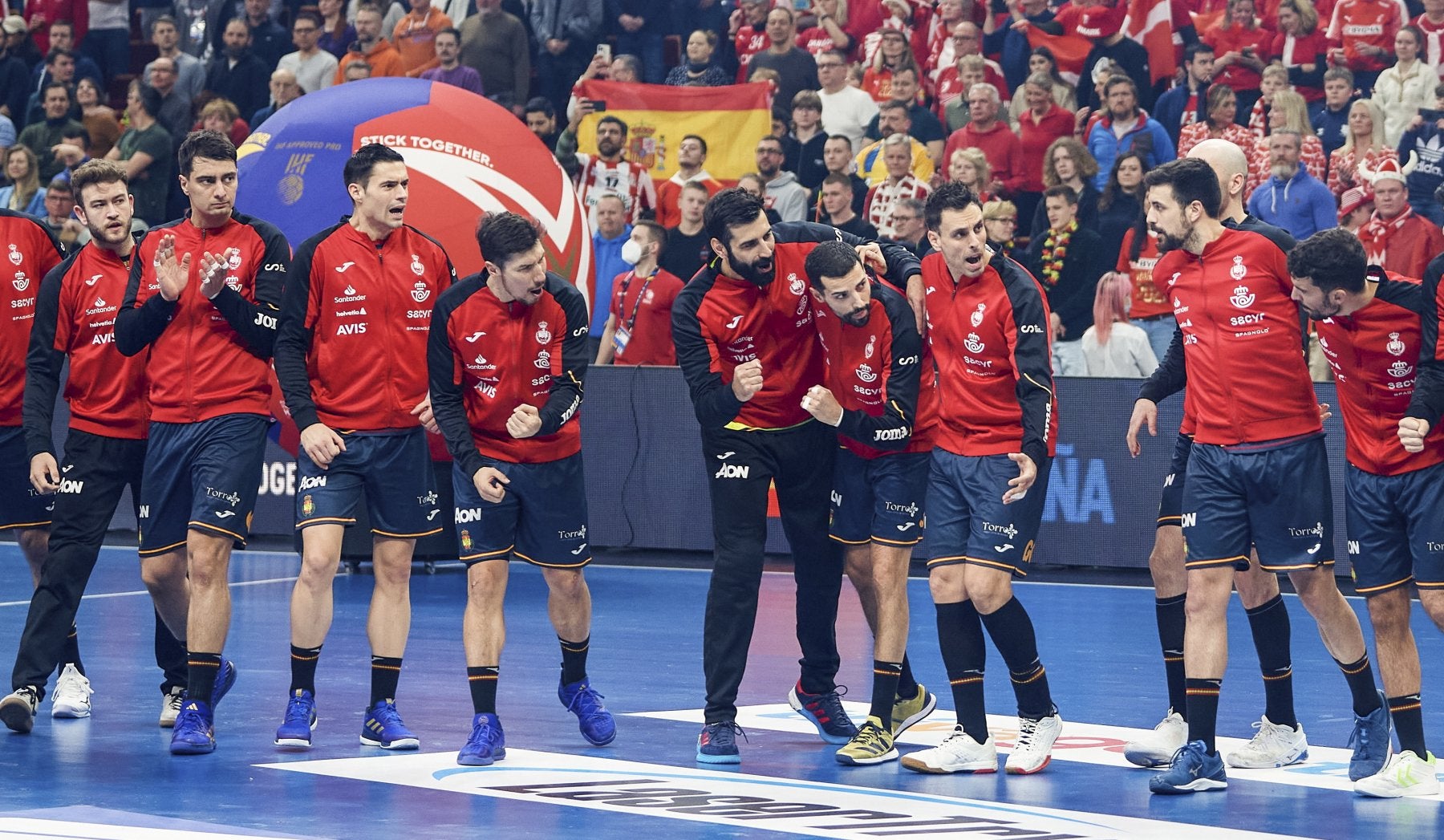 Los Hispanos quieren vestirse de bronce