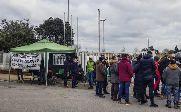 «Vamos a seguir aquí hasta que Aspla o el Orecla decidan llamarnos»