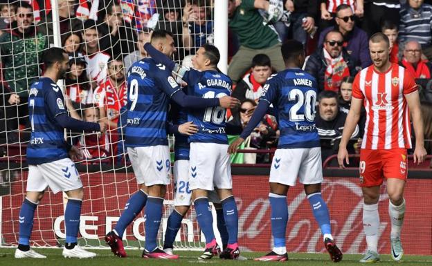 El Betis se impone al Almería en el derbi andaluz