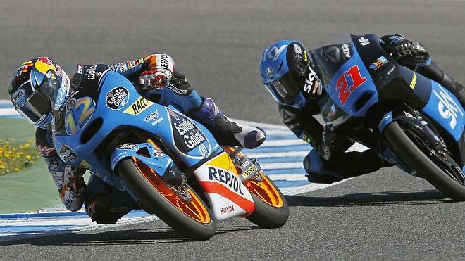 Efrén Vázquez supera a Miller y logra la 'pole' en Moto3