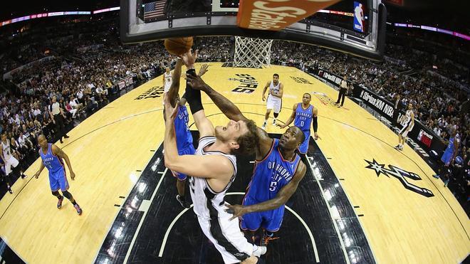 Los Spurs propinan una paliza a los Thunder y se ponen 2-0 en la final