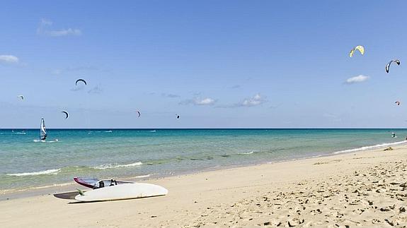 Fuerteventura, el paraíso de los surferos