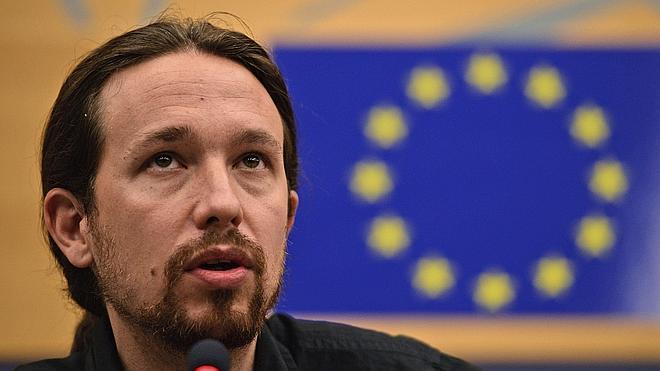 Pablo Iglesias: «El debate político izquierda-derecha es de trileros»