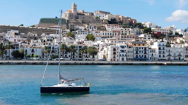 Ibiza sabe a tierra y mar