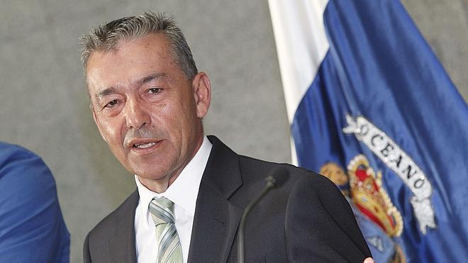 Paulino Rivero: «El trato del gobierno es de desprecio, una falta de respeto»