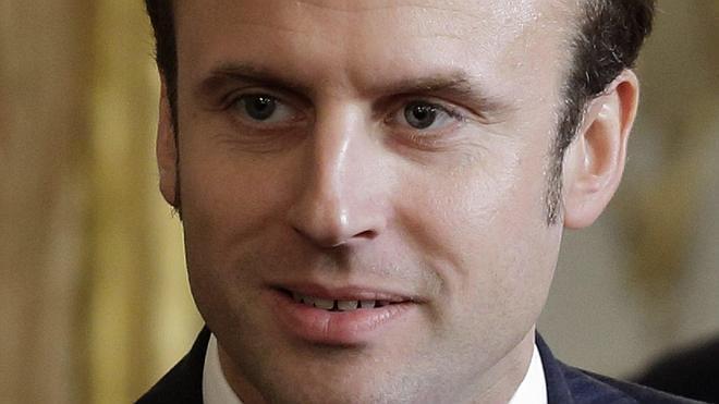 Macron, un joven banquero partidario de la línea liberal