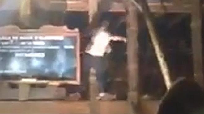 Taurinos y antitaurinos se lían a puñetazos en Algemesí