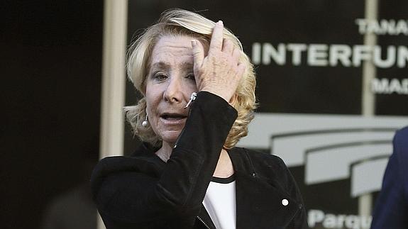 Los mismos agentes vuelven a multar al coche de Esperanza Aguirre