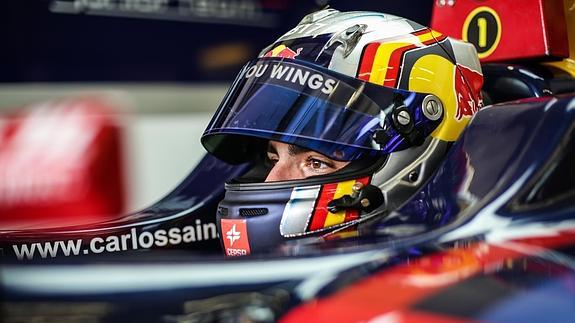 Sainz Jr. busca asiento en Fórmula 1 más allá de Toro Rosso