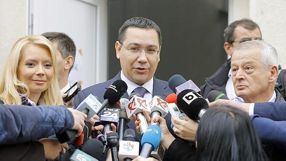 Ponta confirma los pronósticos pero necesitará de una segunda vuelta para gobernar en Rumanía