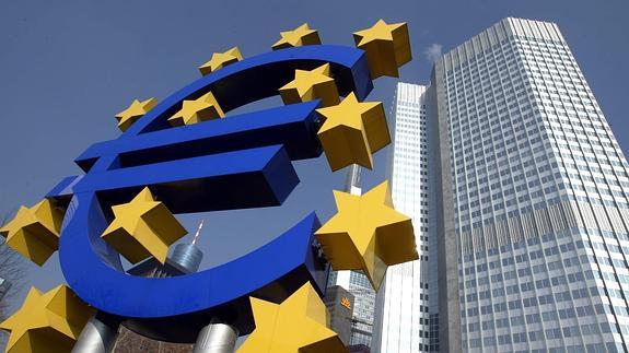 La OCDE pide ralentizar la consolidación fiscal en la eurozona y más estímulos del BCE