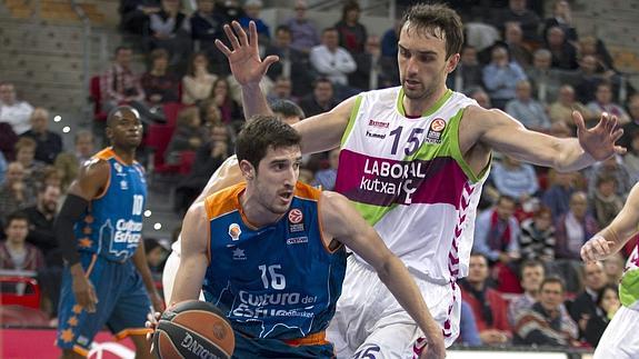 El Baskonia entierra las ilusiones del Valencia