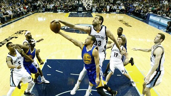 Los Grizzlies cortan la racha de los Warriors y se acercan al liderato